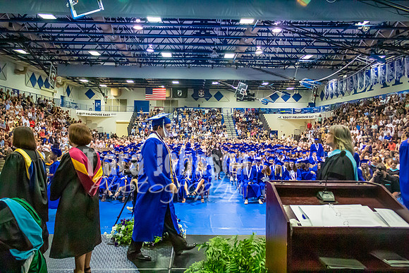 2023 LHS Grad - Principal (facing audience) - TJP (482 of 797)