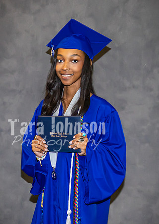 2023 LHS Graduation - Studio - TJP (300 of 528)