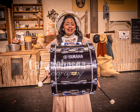 23 LHS Theatre - Dolly - R3, Act 1 - TJP (117 of 601)