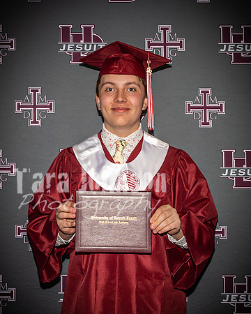 2023 UDJ Graduation - U of D Backdrop - TJP (143 of 331)