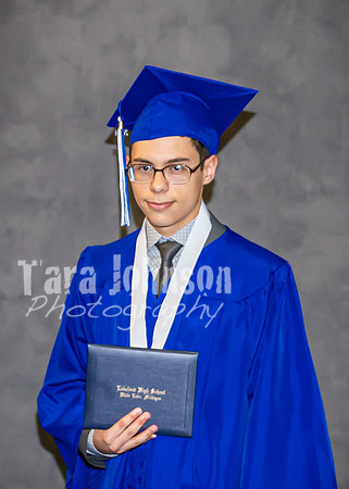 2023 LHS Graduation - Studio - TJP (470 of 528)