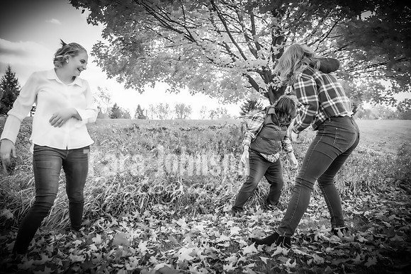 Schultz Family - BW - TJP (47 of 54)