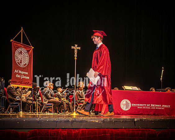 2023 UDJ Graduation - Celebration (Banner & Cross) - TJP (173 of 184)