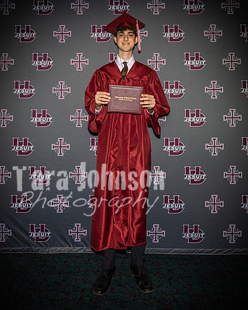 2023 UDJ Graduation - U of D Backdrop - TJP (138 of 331)