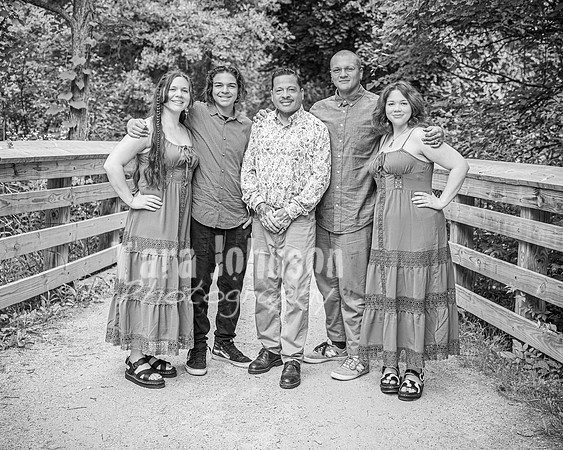 Torres Family @ Paint Creek Trail - BW - TJP (1 of 36)