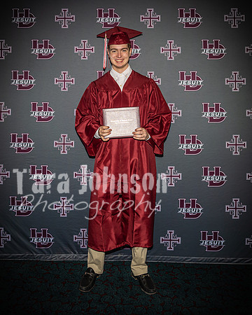 2023 UDJ Graduation - U of D Backdrop - TJP (172 of 331)