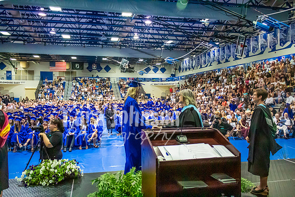 2023 LHS Grad - Principal (facing audience) - TJP (437 of 797)