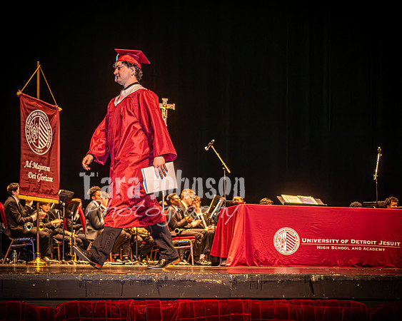 2023 UDJ Graduation - Celebration (Banner & Cross) - TJP (111 of 184)