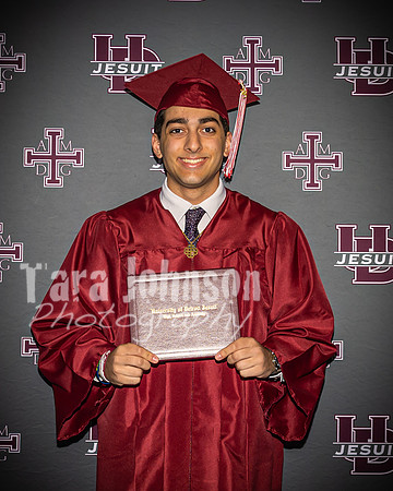 2023 UDJ Graduation - U of D Backdrop - TJP (89 of 331)