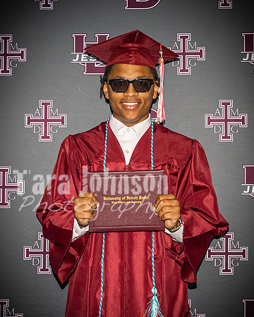 2023 UDJ Graduation - U of D Backdrop - TJP (61 of 331)