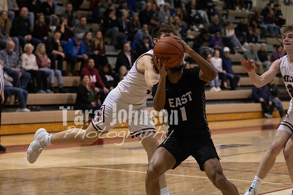 2023 MHS Boys BB vs SLE 2-28 - CW (47 of 137)