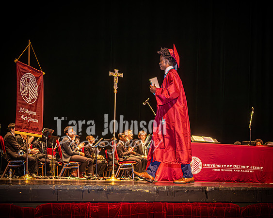 2023 UDJ Graduation - Celebration (Banner & Cross) - TJP (121 of 184)