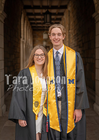 Emma & Friends Grad Photos W25 (67 of 96)
