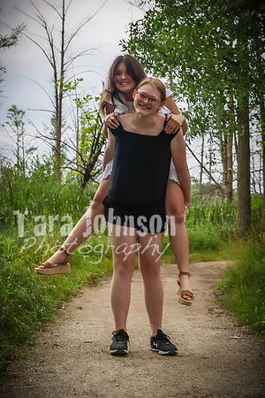 Emily Earl (with Amy & Emma) - TJP (10 of 20)