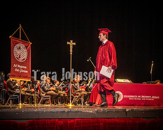 2023 UDJ Graduation - Celebration (Banner & Cross) - TJP (167 of 184)