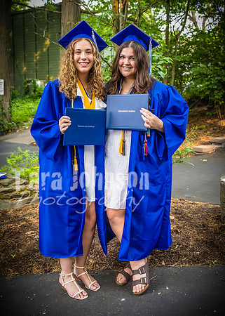 2023 IA Grad  - Family Celebration - DH (31 of 66)