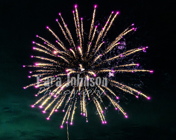 2026 HV Community Fireworks - TJP (25 of 114)