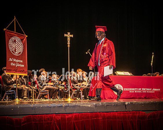 2023 UDJ Graduation - Celebration (Banner & Cross) - TJP (44 of 184)