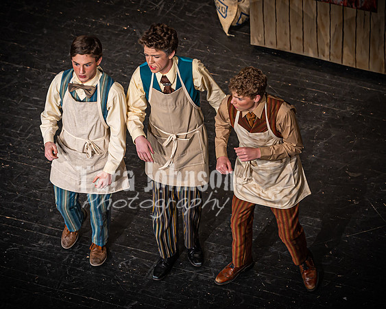 2023 LHS Theatre - Dolly - Saturday (Catwalks) Act 1 - TJP (88 of 382)