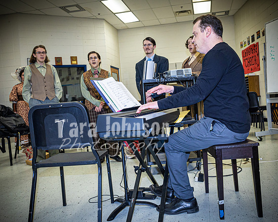 2023 LHS Theatre - Dolly - Backstage - TJP (4 of 21)