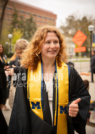 [tht] W24 Senior Grad Photos-1