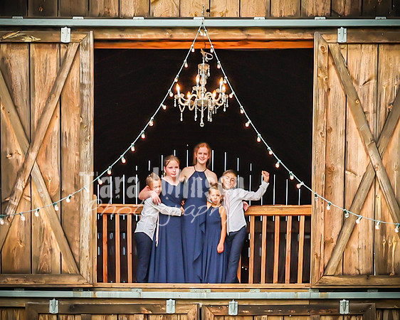 Zack & Emmy - Bridal Family - TJP (50 of 78)