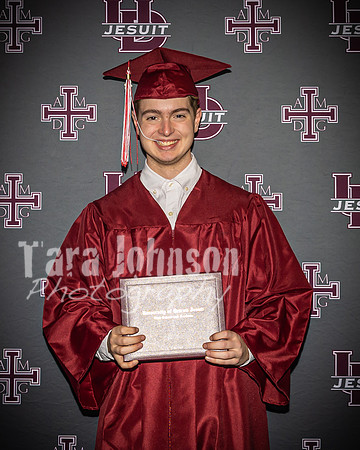 2023 UDJ Graduation - U of D Backdrop - TJP (173 of 331)