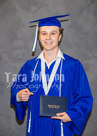 2023 LHS Graduation - Studio - TJP (376 of 528)