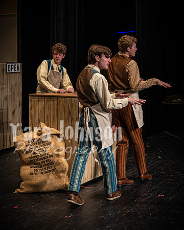 2023 LHS Theatre - Dolly - R1 - Act 1 - TJP (88 of 507)