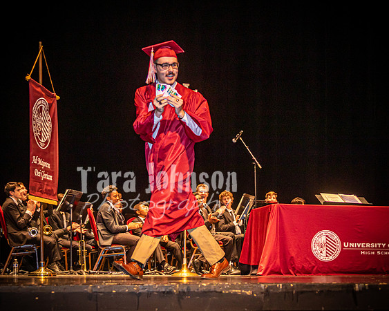 2023 UDJ Graduation - Celebration (Banner & Cross) - TJP (156 of 184)
