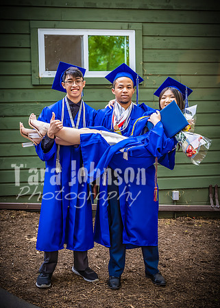 2023 IA Grad  - Family Celebration - DH (47 of 66)