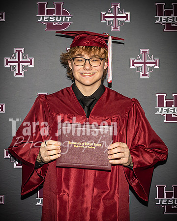 2023 UDJ Graduation - U of D Backdrop - TJP (107 of 331)
