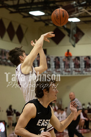 2023 MHS Boys BB vs SLE 2-28 - CW (10 of 137)