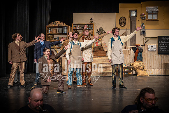 23 LHS Theatre - Dolly - R2 - Act 1, Yonkers - TJP (124 of 224)