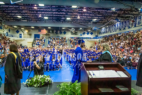 2023 LHS Grad - Principal (facing audience) - TJP (302 of 797)