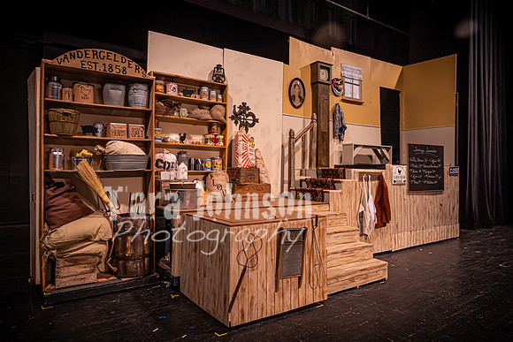 2023 LHS Theatre - Dolly - Set - TJP (1 of 1)
