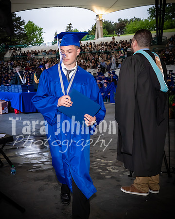 22 IA Grad - Angle #4 Celebration Walk - TJP (112 of 345)