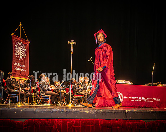 2023 UDJ Graduation - Celebration (Banner & Cross) - TJP (132 of 184)