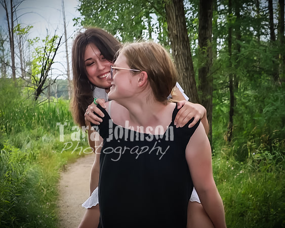 Emily Earl (with Amy & Emma) - TJP (13 of 20)
