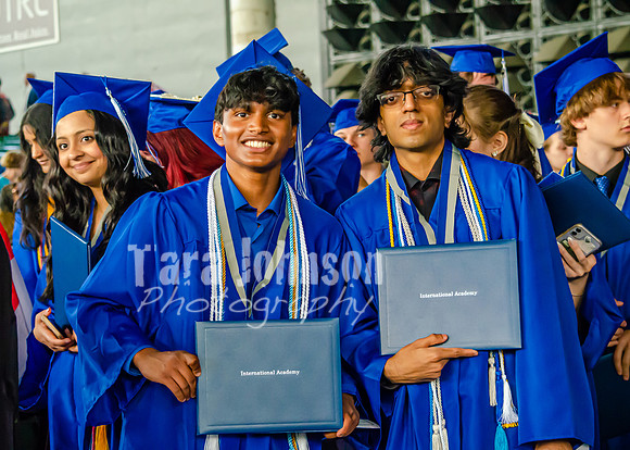 2023 IA Grad - Family Celebration - TJP (11 of 24)