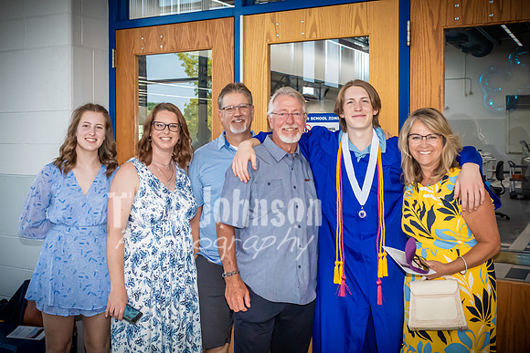 2023 LHS Grad - Family Celebration - TJP (30 of 52)