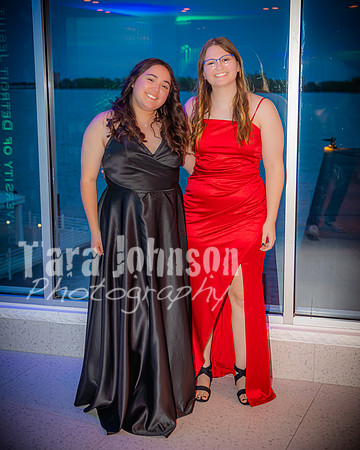 2024 U of D Prom - The Pose - DH (87 of 96)