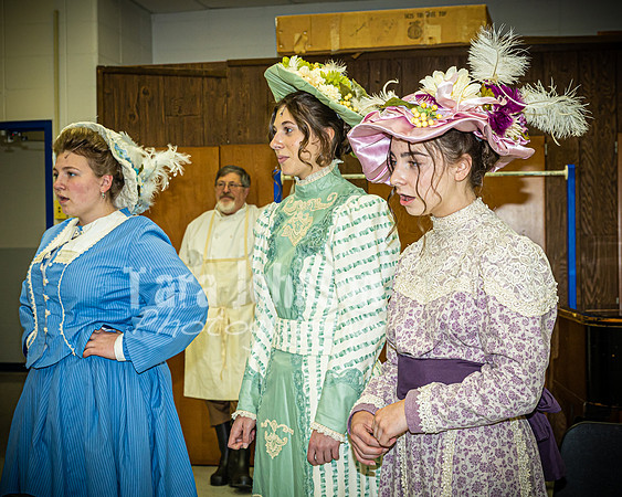 2023 LHS Theatre - Dolly - Backstage - TJP (8 of 21)