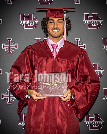 2023 UDJ Graduation - U of D Backdrop - TJP (137 of 331)