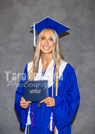 2023 LHS Graduation - Studio - TJP (330 of 528)