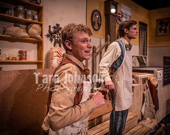 23 LHS Theatre - Dolly - R3, Act 1 - TJP (204 of 601)