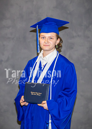 2023 LHS Graduation - Studio - TJP (440 of 528)