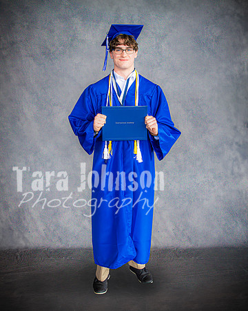 2025 IA Graduation - Gray Backdrop - TJP (212 of 359)