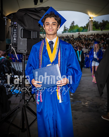 22 IA Grad - Angle #4 Celebration Walk - TJP (131 of 345)