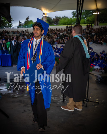 22 IA Grad - Angle #4 Celebration Walk - TJP (147 of 345)